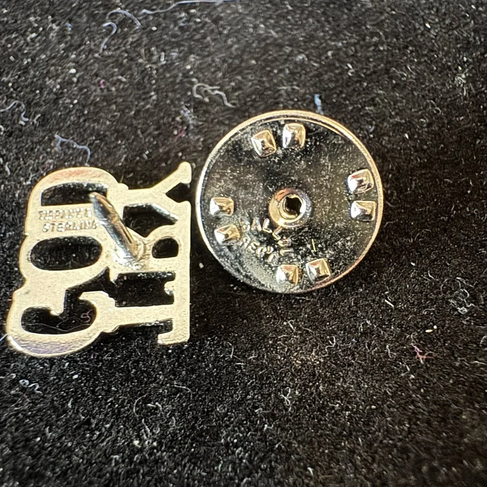 Vintage Sterling Silver Tiffany and Co ‘Try God’ Lapel Pin - Picture 4 of 4